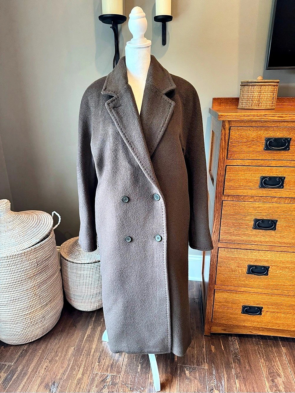 Aritzia The Slouch Coat Double-Breasted Coat in Brown Size Medium